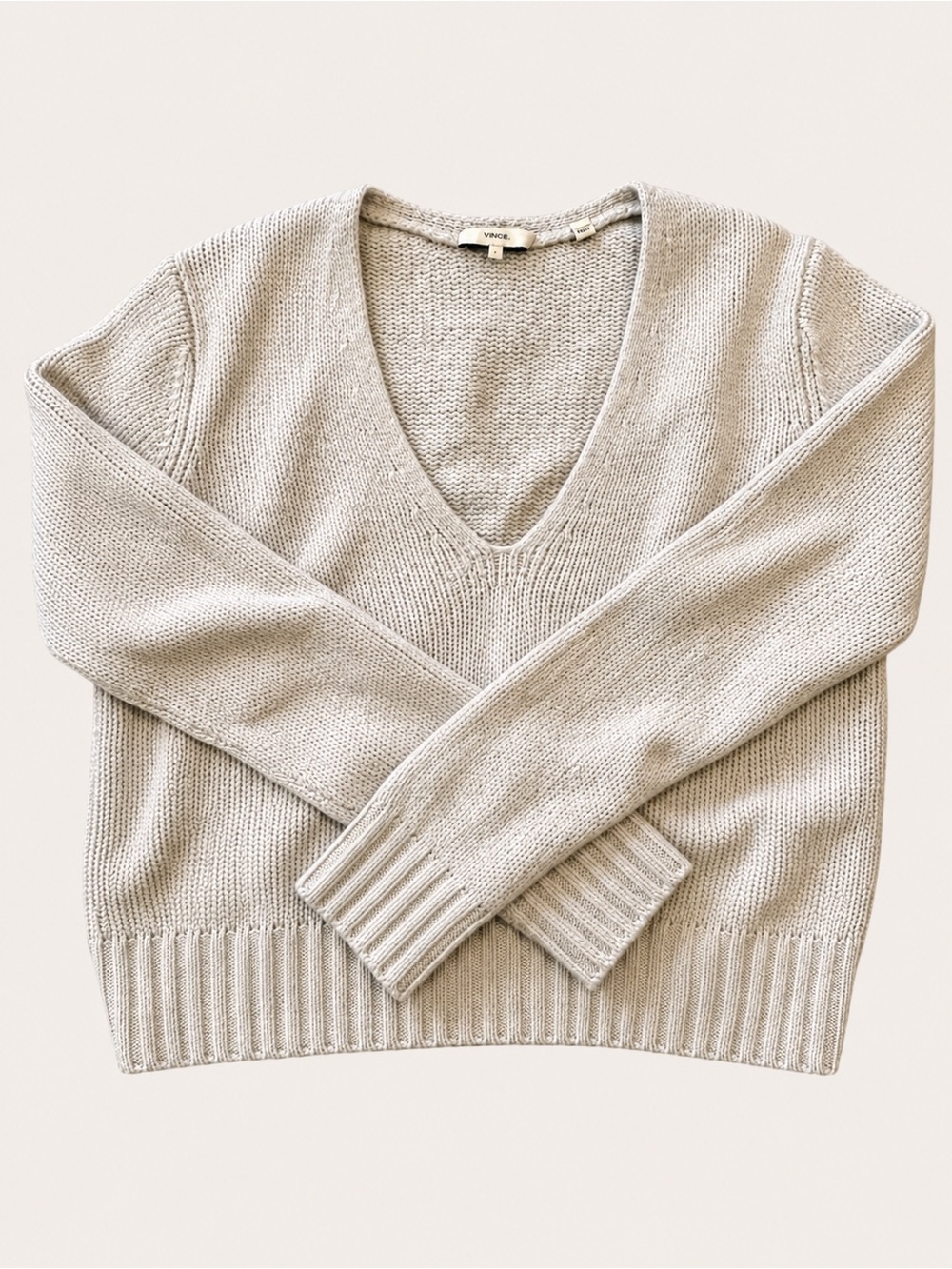 Vince 100% Cashmere V-neck Sweater in Light Beige